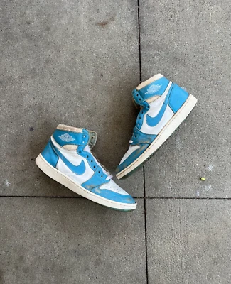 Air Jordan 1 1985 High UNC  Foto 1 de 4
