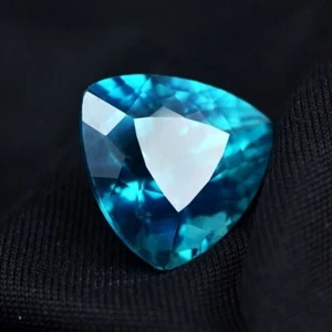 10.5 Ct Natural Flawless Ceylon Parti Green Sapphire Trillion Cut Loose Gemstone - Picture 1 of 5
