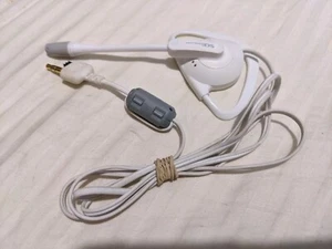 Nintendo DS Official White Ear-Hook Nintendo Headset With Built-In Microphone - Picture 1 of 2