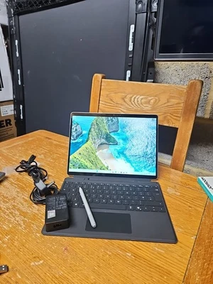 Microsoft Surface Pro 8 i7 1185G7 16GB 512GB QHD+ Keyboard, Pen. Free Softwares. - Image 1 of 4