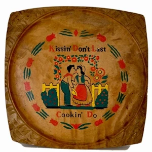 Decoración artística de pared de cocina placa de madera de colección, Kissin't Last, hecha en Japón - Imagen 1 de 3