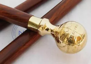 Bastone da passeggio in legno stile antico manico testa globo ottone vintage asta canna - Foto 1 di 4
