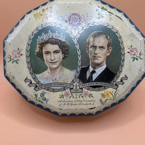 Queen Elizabeth II Krönung 1953 leere Wilkins Dose - Bild 1 von 9