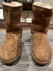 UGG Australian chestnut Classic Short 5825 Women's Size 6 - Picture 1 of 11
