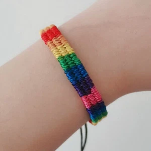 Nuevas pulseras unisex arco iris 12pcs Gay Lesbiana Bisexual Joyería hecha a mano  - Imagen 1 de 8