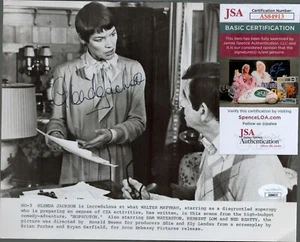 Glenda Jackson Autogramm JSA Zertifikat Nummer AS84913 - Bild 1 von 1