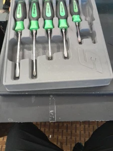 SNAP ON TOOLS USA 5pc GREEN Soft Grip Combination Missing One Screwdriver - Picture 1 of 3