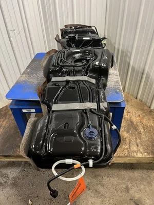 08-17 BUICK ENCLAVE TANQUE DE GASOLINA 22 GALONES Foto 1 de 4