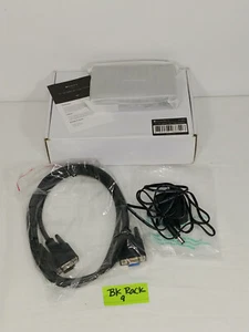 Monoprice 1x2 VGA Splitter with Audio, 500MHz - Picture 1 of 5
