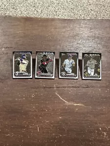 2024 Topps Series 1 Super Box Pins - Pick Your Pin - Bild 1 von 9