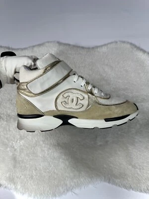 Tênis Chanel CC High Top Ouro Branco Autêntico 39 sapatos de luxo raro vintage - Imagem 1 de 4