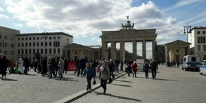1 Privat-Foto: Berlin, Brandenburger Tor von 2019,  10x15 cm gebraucht. - Bild 1 von 1