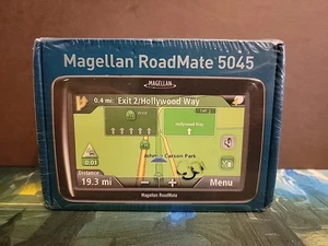Magellan RoadMate 5045 GPS Navigator (RM5045SGXUC) USA/KANADA/PR - Bild 1 von 4