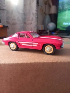 Majorette Corvette Stingray 63 S  - Picture 1 of 5