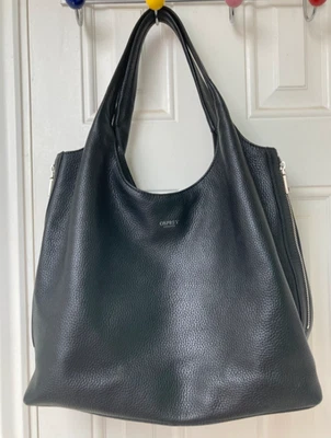 Bolso Osprey grande de cuero negro Foto 1 de 4