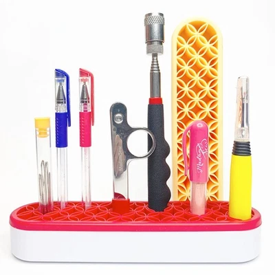 Caddy organizador de escritorio rojo de herramientas de costura vertical para marcadores de tijeras Foto 1 de 4