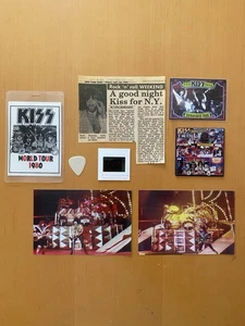 KISS⚡️UNMASKED TOUR COLLECTION W/ GENE SIMMONS USED PIC -AUCOIN - Picture 1 of 15