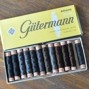 ¡Vintage! Gütermann ATHENE "Mejor seda de cordón de carrete" 30/3 en caja original - Imagen 1 de 1