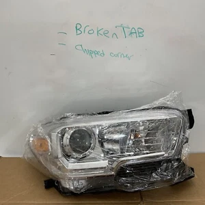 Halogen Headlight Lamp RH RF Passenger Side for Toyota Tacoma Truck Pickup - Picture 1 of 9