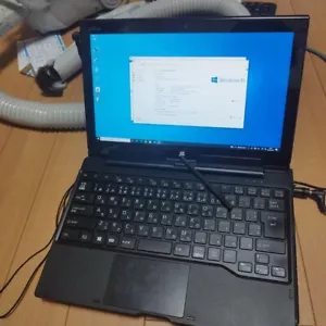 Fujitsu ARROWS tab Q704/H Intel Core i5 4300U SSD 128GB Memory 4GB - Picture 1 of 9
