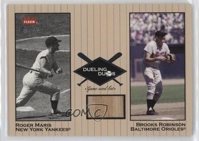 Greats Dueling Duos 2002 recuerdos individuales Brooks Robinson reliquia Roger Maris Foto 1 de 2