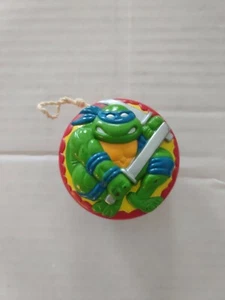 Vintage 1980's Teenage Mutant Ninja Turtles TMNT Leonardo Yo-Yo with String! - Bild 1 von 2