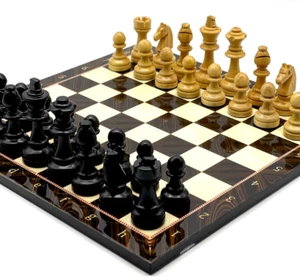 Walnut Marble Pattern Wooden Chess Board and Wooden Chess Pieces Made of Boxwood - Picture 1 of 7