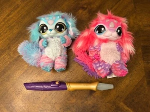 Magic Mixies Magical Misting Pets Blue & Pink Plush Doll Lights w/ Wand - Picture 1 of 4