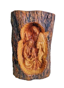 Estatua artesanal de madera de la Sagrada Familia de madera de olivo hecha en Belén - Imagen 1 de 11