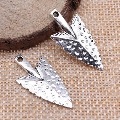 Liquidación 20 PIEZAS, Antiguo Colgante Flecha Plata Dije XCS224 Foto 1 de 3