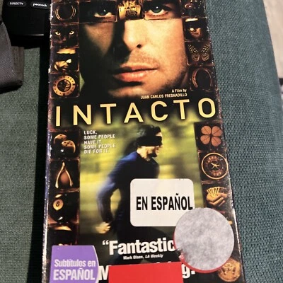 Intacto VHS Max Von Sydow Leonardo Sbaraglia Spanish w/ English Subtitles - Image 1 of 2