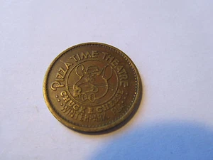 RARE 1981 Chuck E Cheese WinterPark FLA PizzaTime TOKEN COIN - Picture 1 of 2