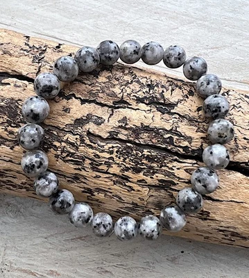 Damen Jaspis Perlen Armband Perlenarmband elastisch 19cm grau schwarz 8mm NEU - Bild 1 von 4