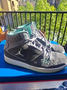 Jordan 1 Flight Grey Green Glow 2013 Größe 11,5 Gebraucht Sehr guter Zustand - Bild 1 von 8