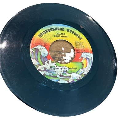 Melanie Brand New Key / Some Say (I Got Devil) 45 RPM 7" Rock NRA-4201 MP 1943-S - Image 1 of 4