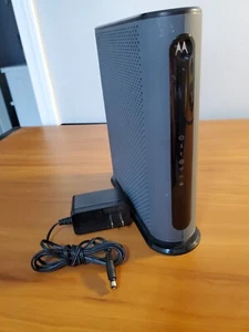 Motorola MG7540 DOCSIS 3.0, 16x4 Cable Modem WIFI Router 2.4G / 5G FAST SHIP - Picture 1 of 4