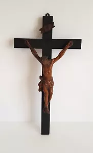 Altes Holz Kruzifix mit geschnitztem Korpus christi Inri Handarbeit Kunst - Bild 1 von 1