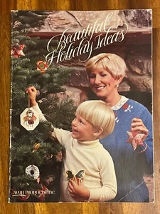 1980 Avon Products Beautiful Holiday Gifts Christmas Decorating Crafts Recipes - Picture 1 of 3