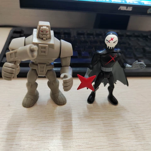 Lot of 2pcs Teen Titans Go Cinderblock & Red X with Weapon Action Figure Cover