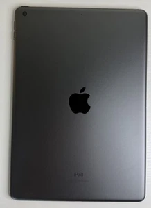 Apple iPad 7th Generation 32GB Wi-Fi  10.2 inch A2197 Silver - Picture 1 of 9