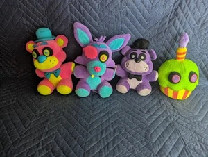 Five nights At Freddy's Plush Lot Of Four - Picture 1 of 8