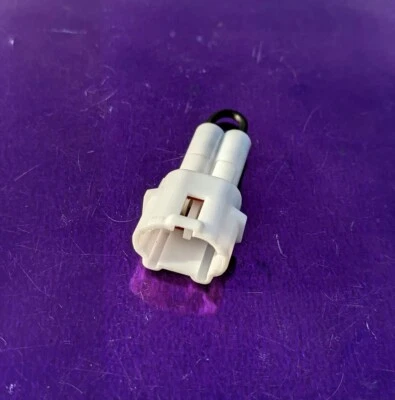 Triumph Daytona 660 675 675R 765 Interruptor de soporte lateral Kickstand Bypass Eliminator Foto 1 de 4