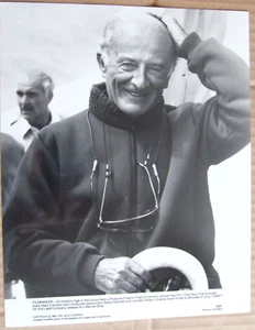 FRED ZINNEMANN DIRECTOR FIVE DAYS ONE SUMMER PHOTOGRAPHIE DE PRESSE 1982 - Picture 1 of 1
