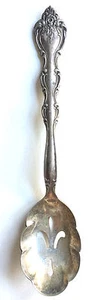 VINTAGE INTERNATIONAL SILVERPLATE INTERLUDE PATTERN ~ SCALLOPED 6" SERVER SPOON - Picture 1 of 4