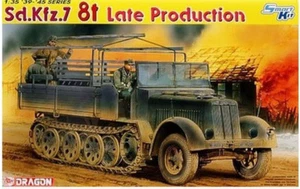 Dragon 6562 1/35 scale Sd. Kfz.7 8t Halftrack Late Production track model 2019 - Picture 1 of 1