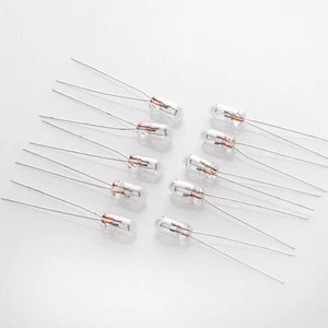 10 x 28V 24mA / Birne Lampe / Miniature Lamp Bulb T1 3mm x 7mm - Picture 1 of 2