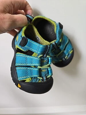 KEEN Sandals Newport H2 Toddler's Size 4 Hiking Sport Closed Ankle and Toe - Image 1 of 4