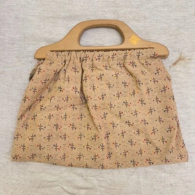 Bolso de mano vintage años 40 Deadstock JC Penney Co tallado a mano mango de madera beige Foto 1 de 4