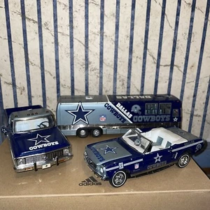 Dallas Cowboys NFL 3 Diecast Cars - Picture 1 of 7