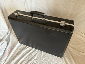 Briefcase / Flight Case - Vintage With Key - Picture 1 of 5